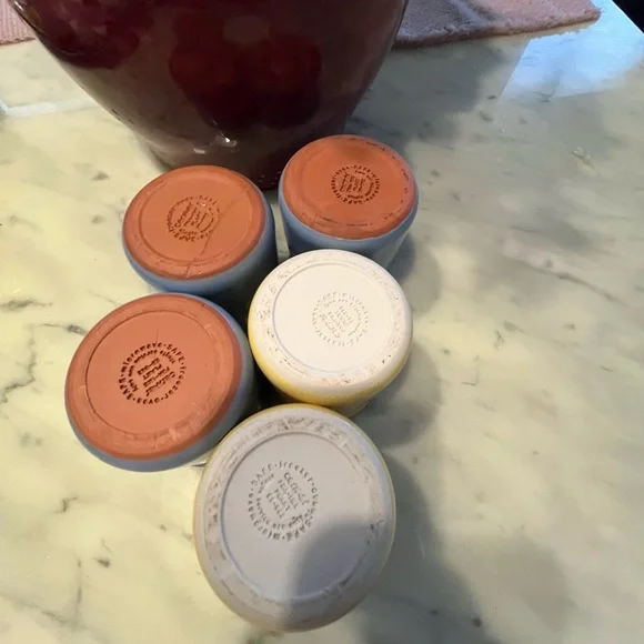 Set of (5) LA Fermièrepottery jar